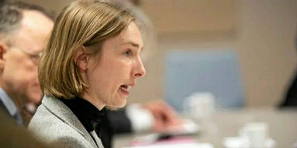 HØYLYTTE FORHANDLINGER: Det kan bli tøffe tak for norske forhandlere å få britene med på fri markedstilgang for norske sjømatprodukter, når en avtale skal i boks før nyttår. Næringsminister Iselin Nybø (H) lykkes – kan gevinsten bli gedigen for norsk sjømatindustri.
