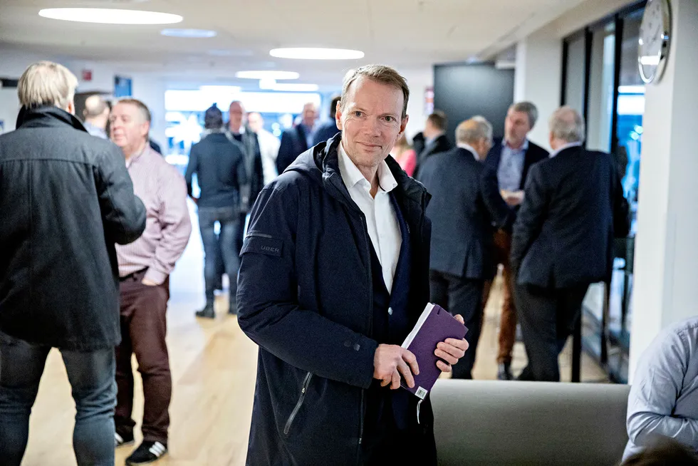 Mercedes-sjef Kjetil Myhre i Bertel O. Steen fikk onsdag de endelige registreringstallene for 2018. Mercedes solgte 40 prosent færre biler i fjor.