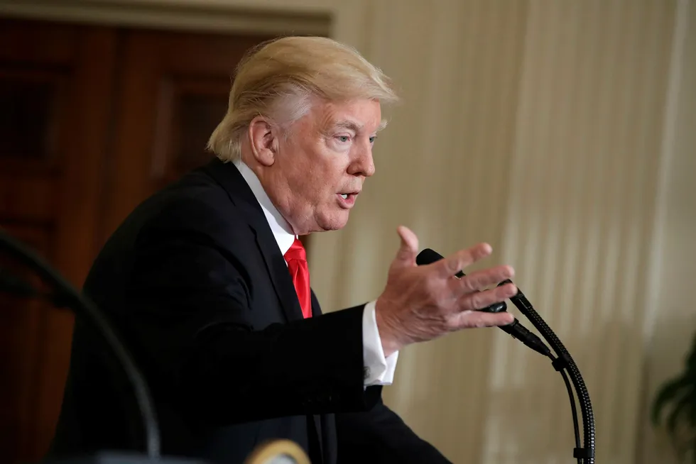USAs president Donald Trump skal ringe flere statsledere for samtaler lørdag. Foto: Evan Vucci / Ap / NTB scanpix