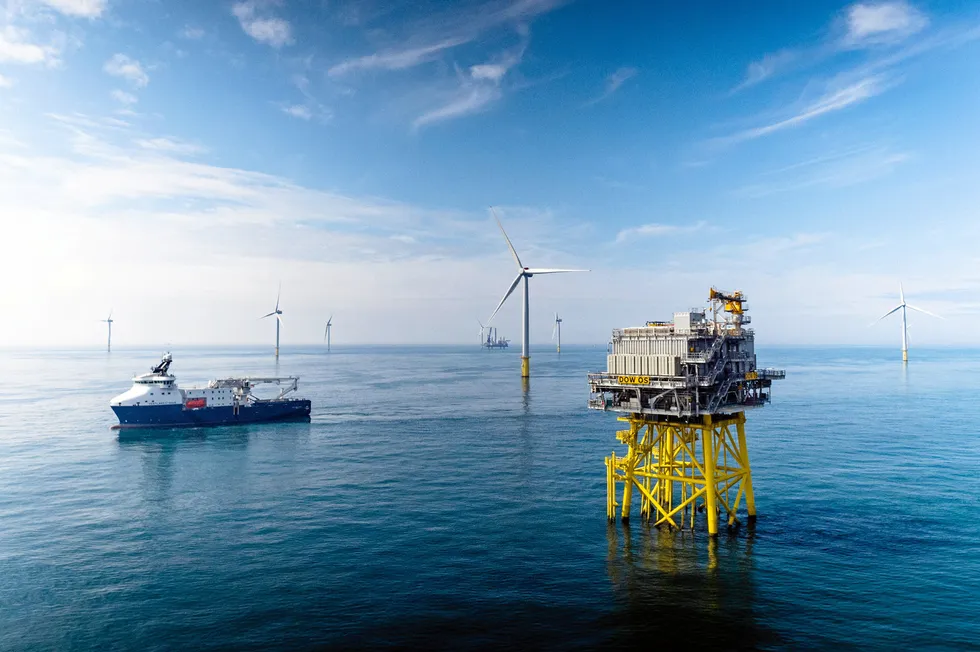 Equinors Dudgeon Offshore Wind Farm-anlegg utenfor England.