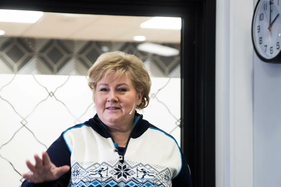 Statsminister Erna Solberg sa til Høyres sentralstyre søndag at hun mener den norske elbilsatsningen er eksempel på vellykket bruk av markedskrefter i det grønne skiftet. Foto: Roald, Berit