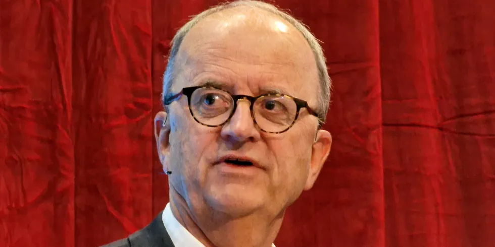 Konsernsjef i Lyse, Eimund Nygaard, presenterer i dag fastpristilbud for levering til bedrifter i NO2. Prisene er vesentlig lavere enn de Statkraft har presentert.