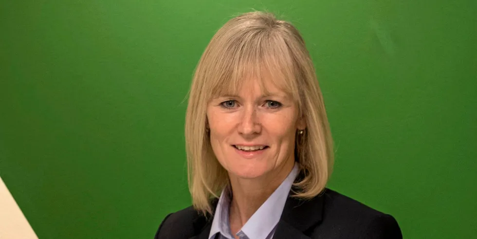 BI-professor Monica Viken leder Markedsrådet, som nå har slått fast at tre strømsalgselskaper brøt loven da de fremstilte seg som billigst. Men selskapenes anker førte til at bøtene fra Forbrukertilsynet ble mer enn halvert.