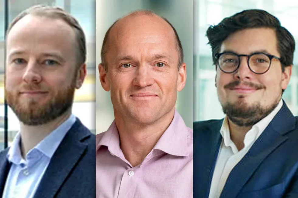 De tre Statkraft-traderne Arne Wist (t.v.) Einar Hoffart og Sascha Schröder hadde i 2023 til sammen 128 millioner i inntekter.