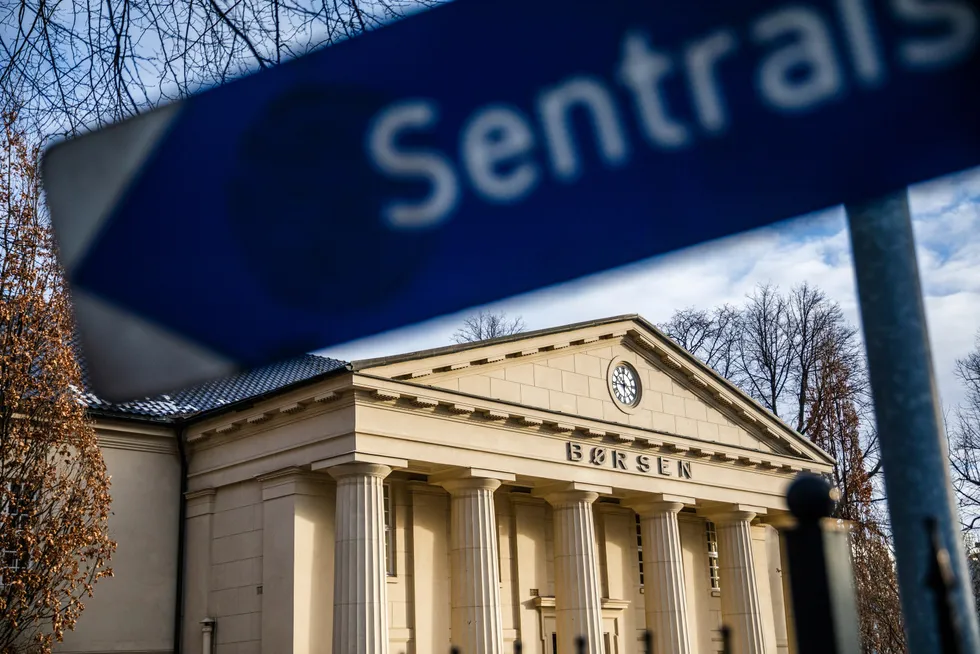 Hovedindeksen på Oslo Børs har nå stengt over 1000 poeng hver handelsdag den siste uken.