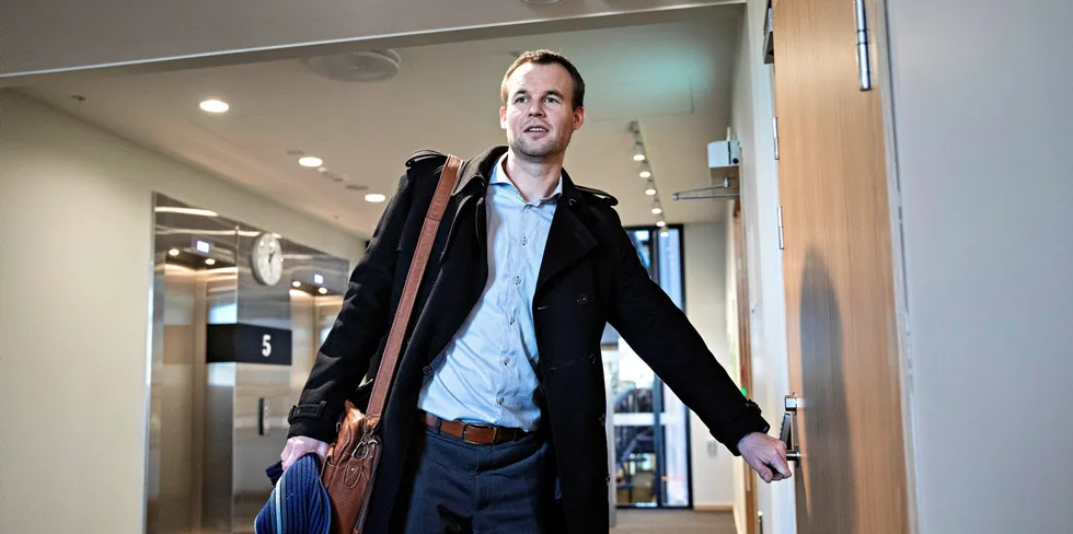 KrFs energipolitiske talsmann Kjell Ingolf Ropstad får ikke støtte for å frita husholdningene for nettleie.