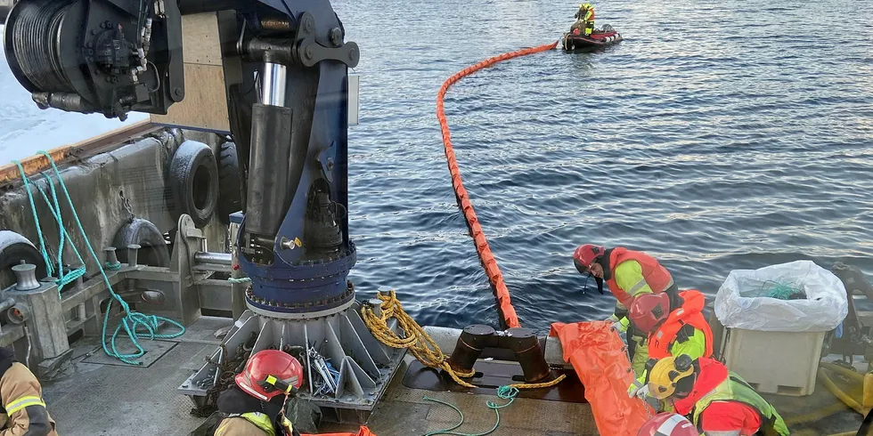 Cermaq øver på beredskap sammen med Steigen kommune i Nordland.