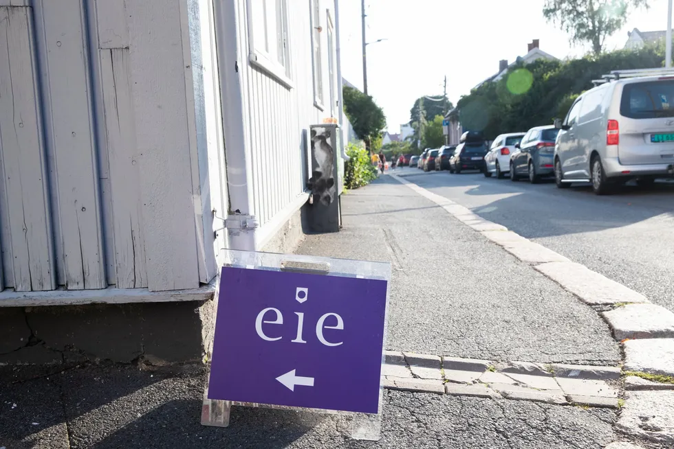 Et meglerkontor i Eie-kjeden er felt for brudd på god meglerskikk, etter å ha solgt en enebolig kjøperen ikke lovlig kunne bo i. Meglersjef beklager og sier rutinene nå er skjerpet. Illustrasjonsfoto.
