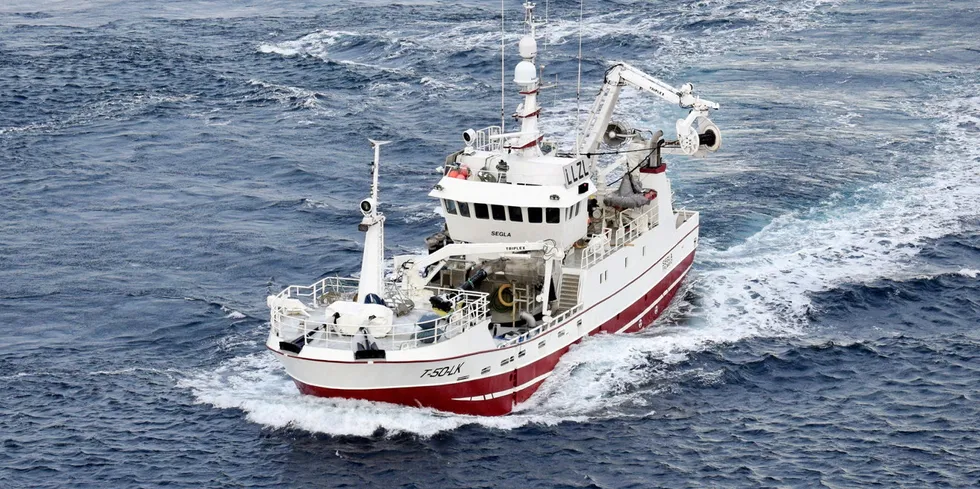«Segla» var tidlig på plass på sildefeltet etter uværet, og sikret seg 330 tonn sild for levering til Tromsø.
