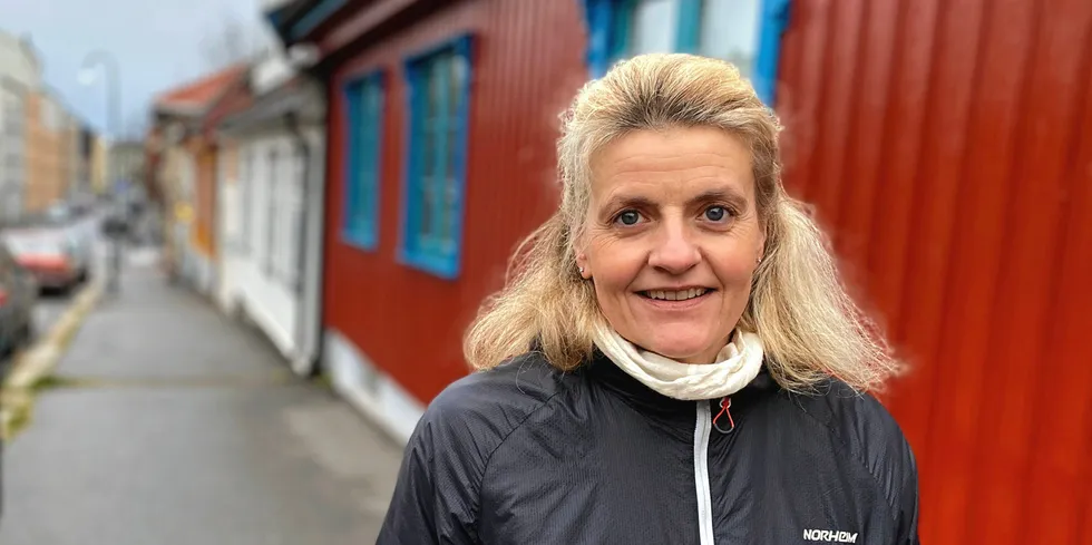 Forbrukerdirektør Inger Lise Blyverket er ikke imponert over sertifiseringsordningen Trygg strømhandel som Energi Norge og Distriktsenergi lanserte i dag. - Vi vil fremdeles kunne bli lurt, sier hun.