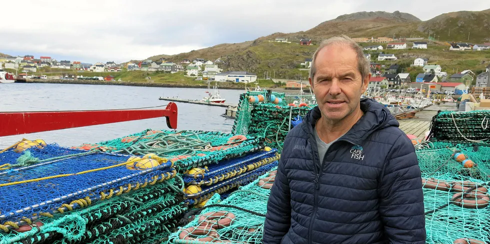KAN BLI TVUNGET: Eier og daglig leder i Cape Fish i Honningsvåg, Bjørn Ronald Olsen, sier at selskapet kan bli tvunget til å begynne med mobile krabbemottak.