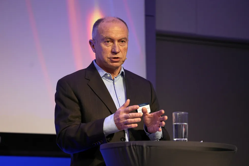 Tidligere Statkraft-sjef Christian Rynning-Tønnesen argumenterer for å finansiere havvind direkte via skatter fra olje og gass. – Dette gjør at det ikke blir konkurranse med sykehjem eller andre forhold.