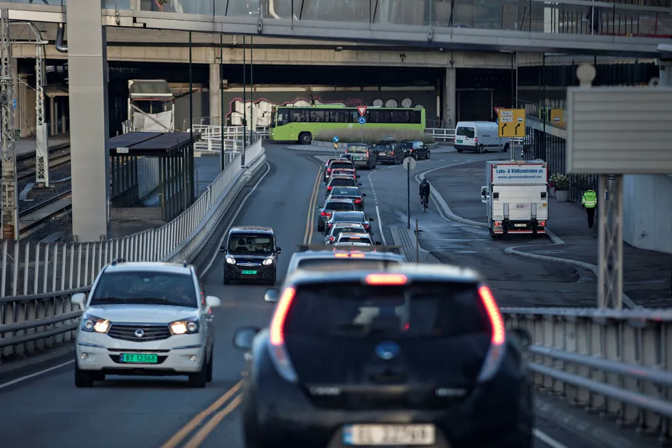 Av bevilgningene til veiformål er bompengeandelen på 20 prosent i den nye transportplanen.