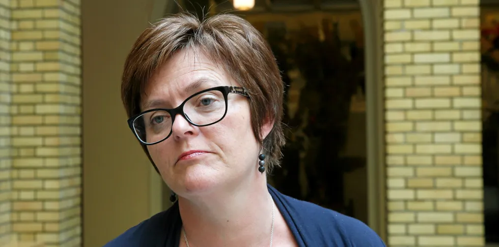 Ingenting av dette vil skje med Senterpartiet i regjering, sier partiets kommunalpolitiske talsperson Heidi Greni om forslaget om at kraftkommuner bør dele en del av inntektene med resten av Kommune-Norge.