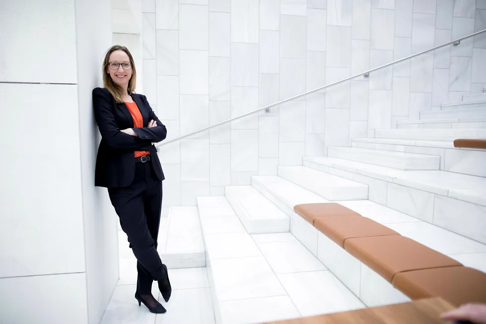 Sjeføkonom Kjersti Haugland i DNB Markets tror forventningen om rentehevinger fremover kan ha hatt en finger med i spillet for nedgangen i boligprisene i juni. Foto: Gunnar Blöndal