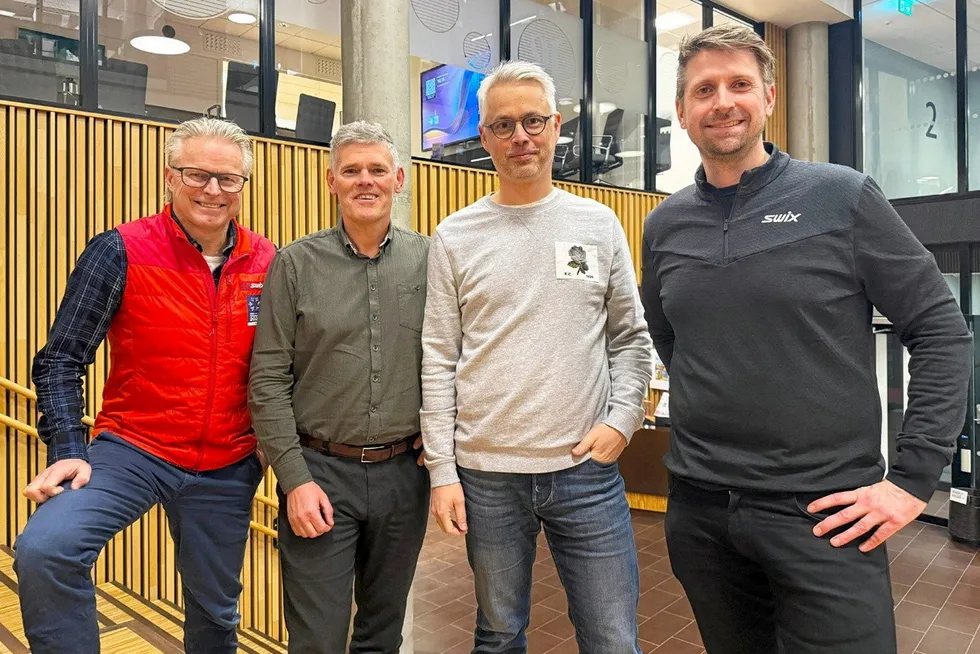 Åge Skistad, VM-sjef i Ski-VM 2025, Frode Arntsen, konsernsjef i Salmar, Arthur Wisniewski, direktør HRM Salmar og Haakon Jensen, kommersiell sjef i Ski-VM 2025.