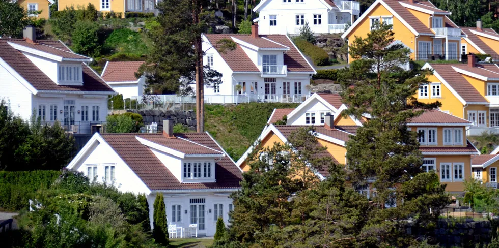 Strømkundene i Kragerø og resten av landet får relativt lave priser i forholde seg til mandag.