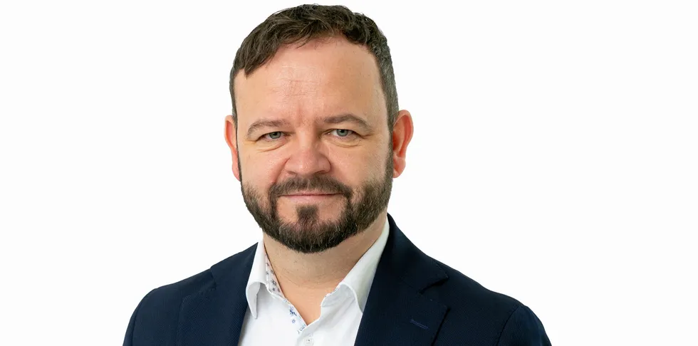 Øivind Askvik er administrerende direktør i Lede. Han tror flere nettselskap vil oppleve den samme situasjonen som dem i årene som kommer.