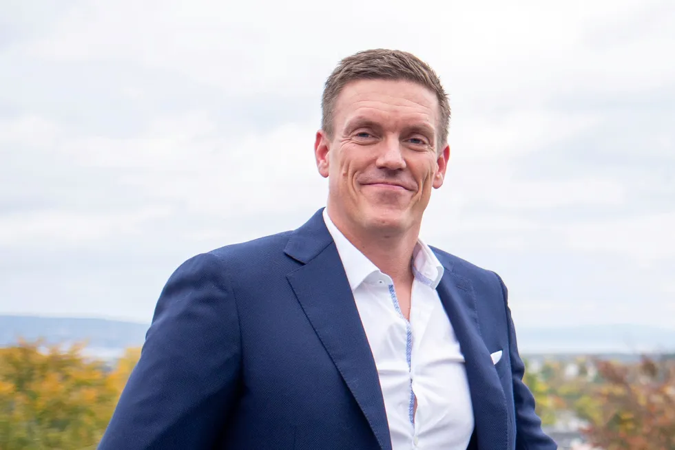 – Jeg tror dette samarbeidet øker sannsynligheten for at vi nå får utviklet en relevant vaksine, sier administrerende direktør i farmasiselskapet Vaccibody Michael Engsig. (Foto: Javad Parsa)