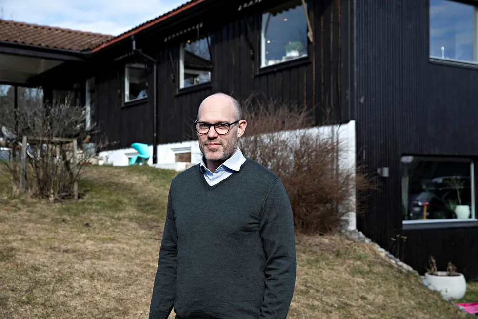 Styreleder i Reisegarantifondet, advokat Kristoffer Aasebø, sier styret i fondet har behov for å foreta ytterligere vurderinger før det kan konkludere om koronakrav blir dekket.