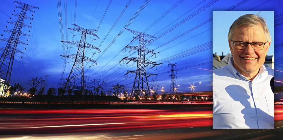 Kraftig økning i både forbruk og produksjon, samtidig som kraftoverskuddet reduseres kraftig, kan vi lese ut av en ny analyse fra senior analytiker, Eylert Ellefsen, i Energy Quantified.