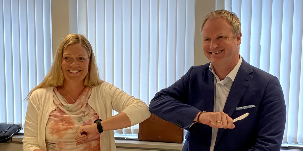 For ett år siden inngikk Maria Rodahl daglig leder i Nettalliansen og Sysco-sjef Dagfinn Ringås en fireårig avtale. Nå er avtalen skrinlagt under ett år etter signering.