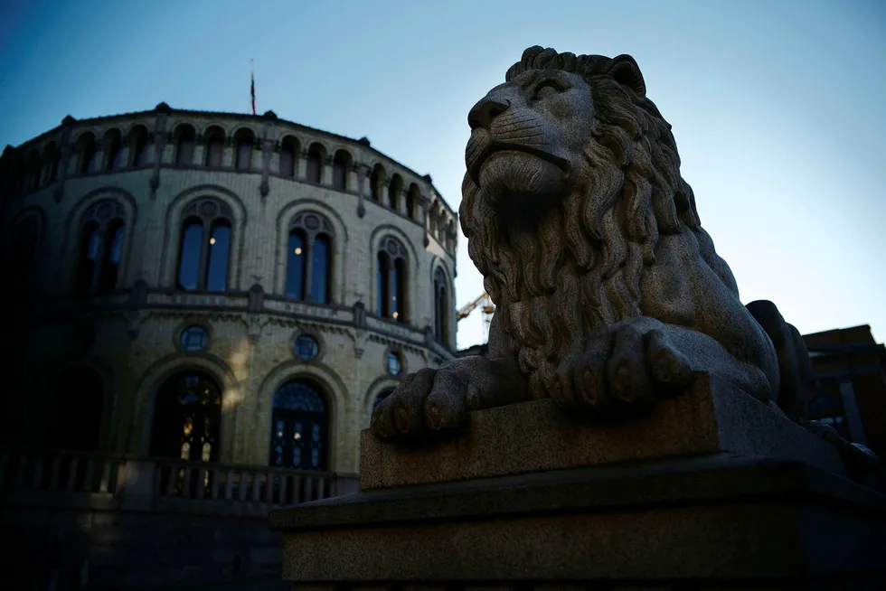 Norge er formodentlig det eneste landet i verden som har innført negativ opptjening av tjenestepensjon, skriver Nils Chr. Stenseth i innlegget.