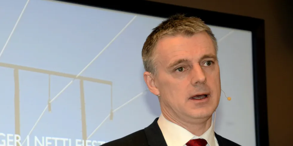 Vasskraftdirektør Kjetil Lund kalte kraftbransjen inn på teppet fredag. Det er første gang NVE har avholdt et slikt møte siden Lund overtok som NVE-direktør for over tre år siden.
