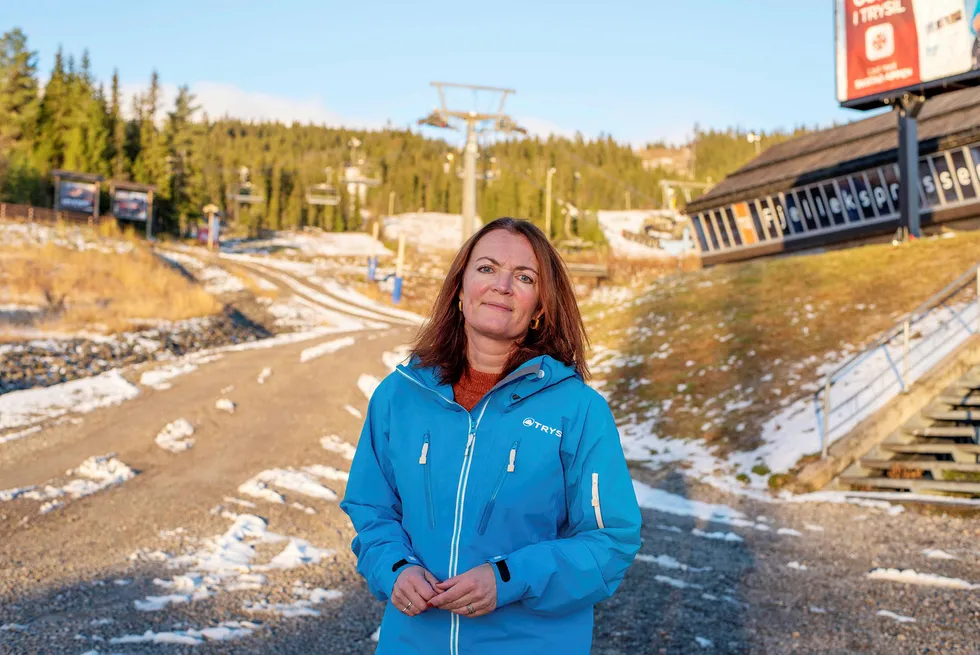 Gudrun Sanaker Lohne, turistsjefen i Trysil, forbereder reiselivet på en knalltøff vinter uten utlendingene som i en normalsesong utgjør åtte av ti gjester.