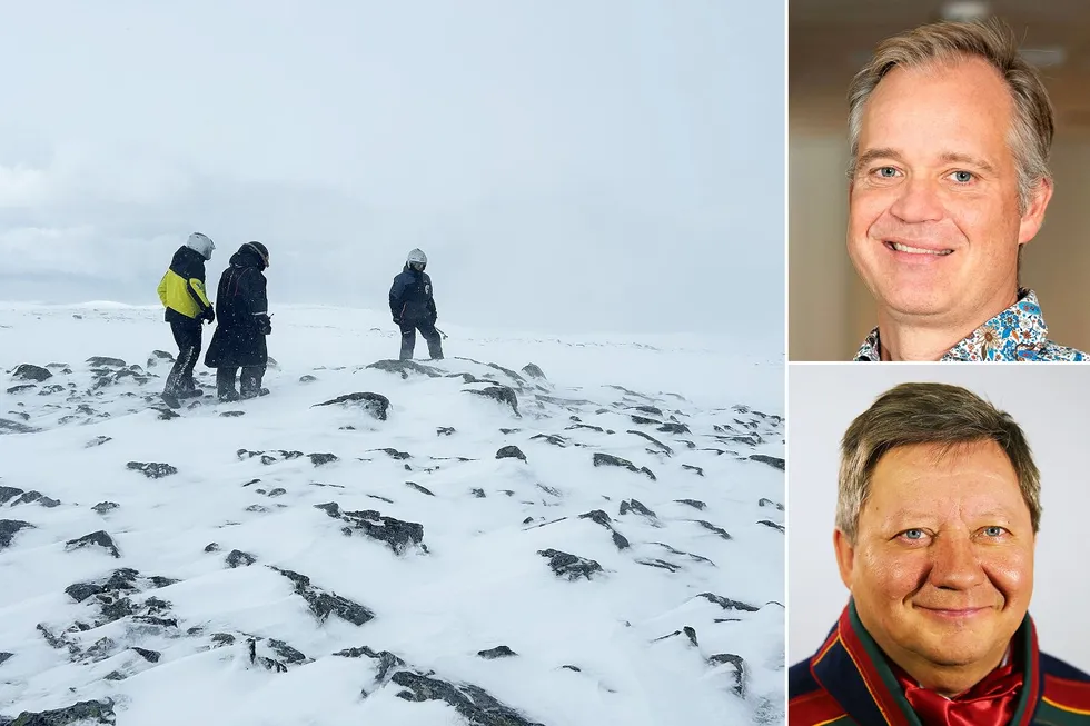 Her inspiserer representanter fra Finnmark Kraft og Fred. Olsen Renewables mulig lokasjon for vindmålemast. Gaute Tjensvoll i Fred. Olsen Renewables (innfelt øverst) og Jan Olli i Finnmark Kraft (innfelt nederst) har skrevet debattinnlegg om denne mulige vindkraftparken.