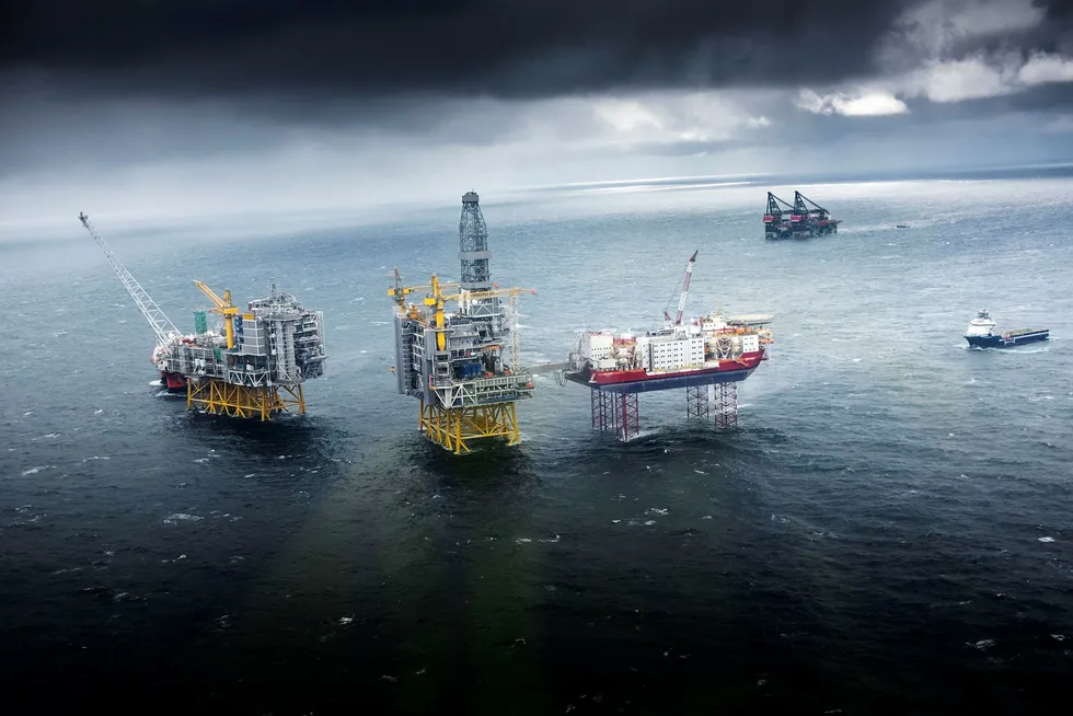 Oljeservicesektoren er blant årets store tapere på børs. Det er langt mellom selskapene som har klart seg gjennom 2018 uten verdifall. Her fra Johan Sverdrup-feltet.