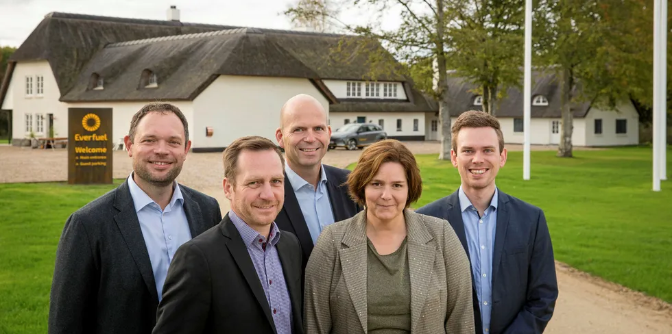 Everfuel-gründerne: Fra venstre Uffe Borup, Jacob Krogsgaard, Lars Jakobsen, Rikke Krogsgaard og Nicolaj Rasmussen.