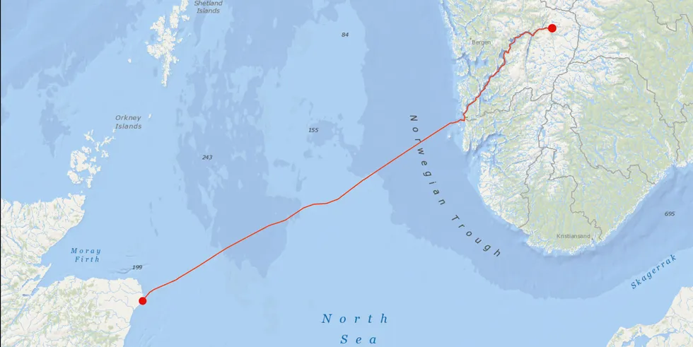 Hvis den blir realisert, vil NorthConnect-kabelen bli 665 kilometer lang, inkludert 180 kilometer fra kysten inn til Simadalen i Hardanger.