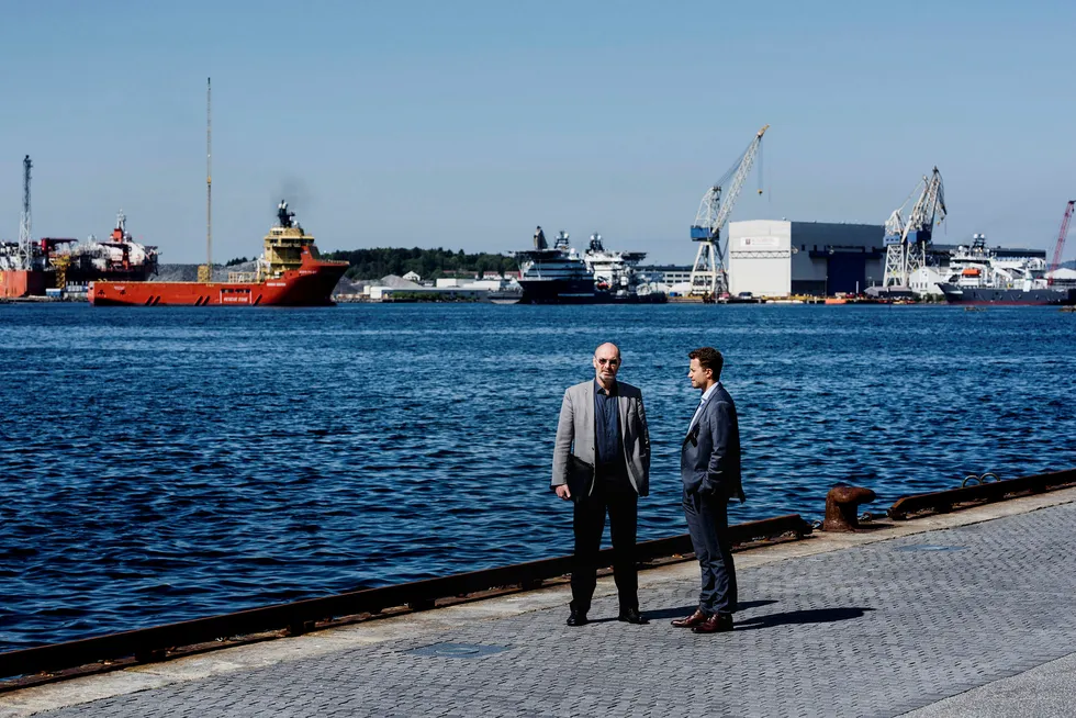 Daglig leder Jostein Aleksandersen (til venstre) i Neodrill har fått retten med på en midlertidig forføyning etter strid med Statoil om Cap-X-teknologien. Her sammen sin advokat Kyrre Tangen Andersen. Foto: Tommy Ellingsen