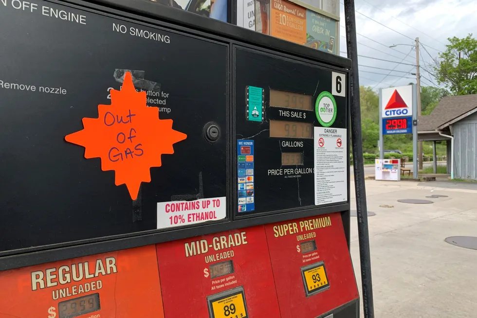 En tom-for-gass lapp på en gasstasjon i Nord-Carolina etter at Colonial Pipeline ble hacket 11. mai.