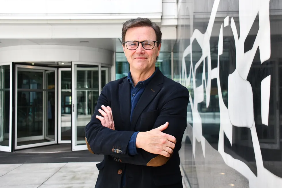 Knut Fjerdingstad har jobbet i kommunikasjonsavdelingen til Statkraft i 27 år. På mandag går han av med pensjon.