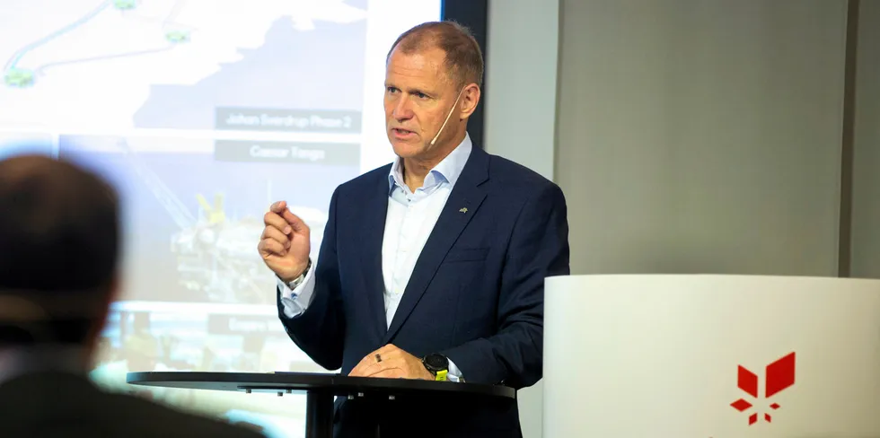 Lars Christian Bacher har 30 års erfaring fra Equinor, hvor han blant annet har vært finansdirektør og leder for den internasjonale virksomheten. Nå står en ny jobb for tur.