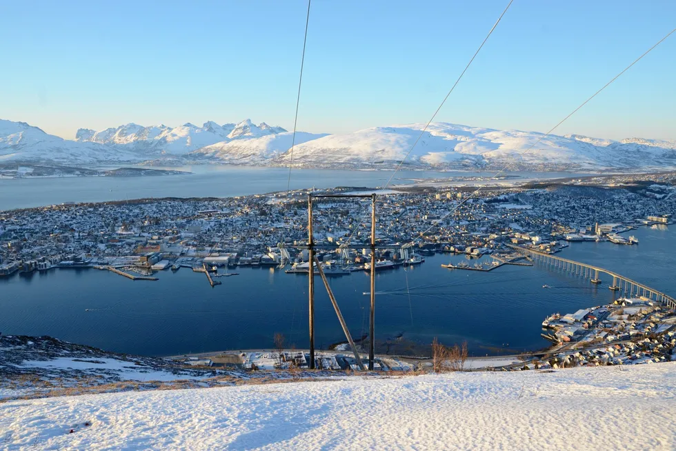 Strømkundene i Tromsø er blant kundene som i morgen får en time med «gratis» strøm da strømprisen blir null.