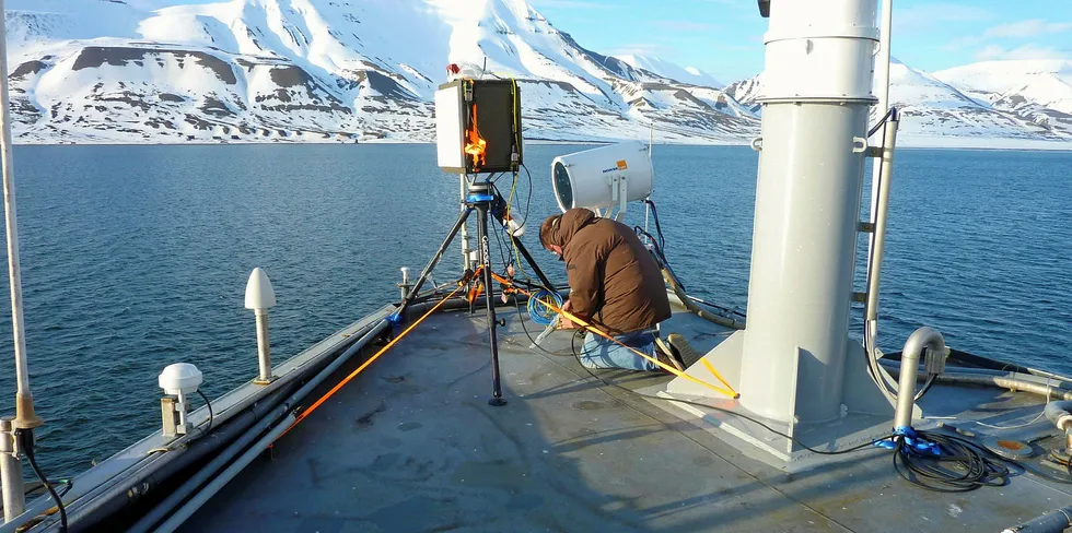 Denne radaren kan detektere med en nøyaktighet på en hundredels millimeter, og kan måle radarstrålens forsinkelse i vann. Nå vil Ispas utvikle radaren videre til å bli en 3D-radar.