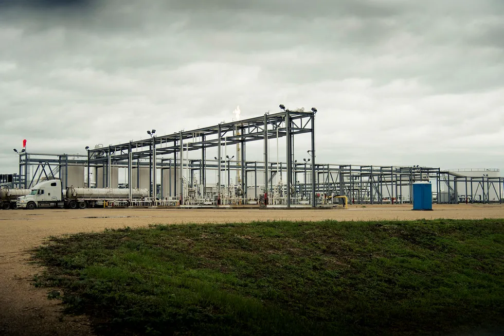 Equinor har solgt seg ut av skiferoljefeltet Eagle Ford i Texas etter milliardnedskrivinger og lavere produksjon enn ventet.