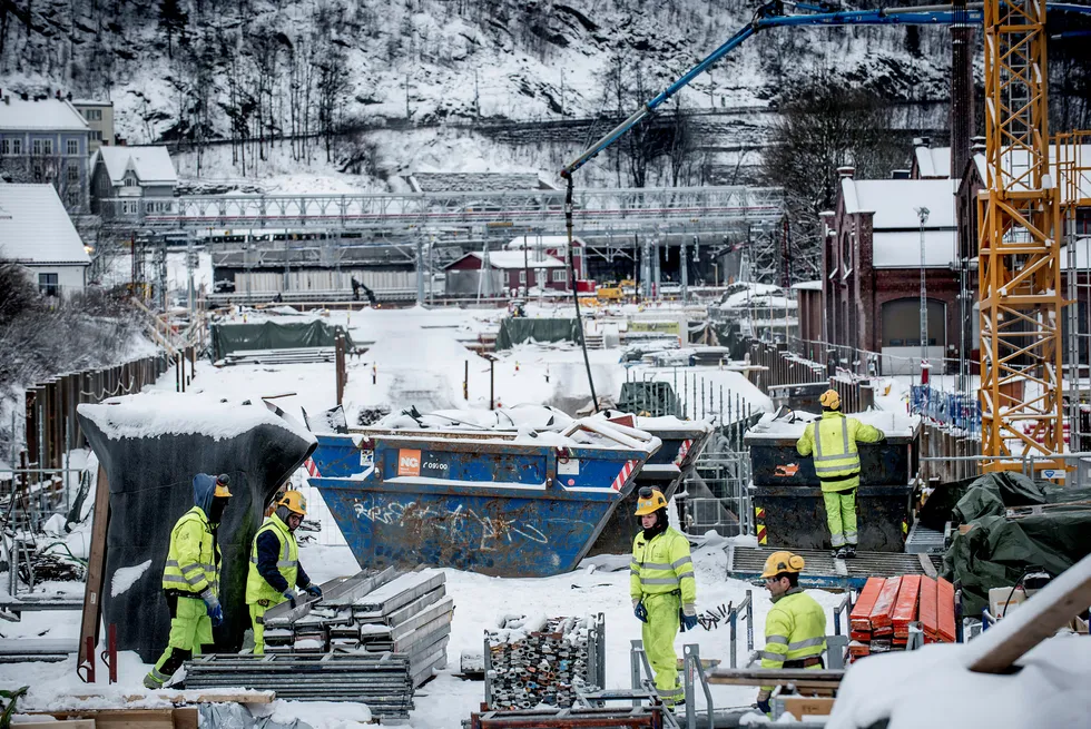 Full stopp ved de store anleggsområdene til Follobanen ved Oslo S, Gamlebyen og Middelalderparken i Oslo. Foto: Gorm K. Gaare