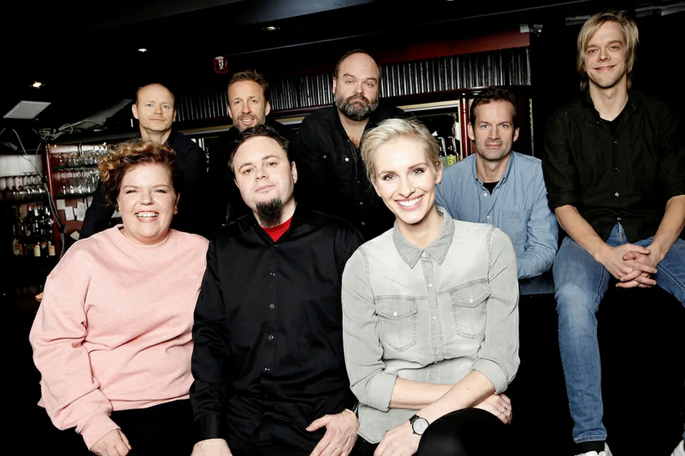 TVNorge tar mål av seg å være best på norsk underholdning og har hyret inn en lang rekke komikere til «Mandagsklubben». Dag Sørås, Thomas Giertsen, Atle Antonsen, Jon Almaas, Calle Hellevang Larsen, Else Kåss Furuseth, Dag Sørås og programleder Anne Rimmen er alle med i årets sesong. Foto: TVNorge