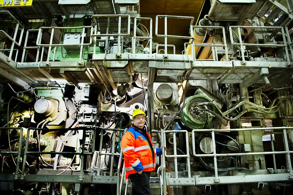 – Alle ønsker en avklaring, sier hovedtillitsvalgt Paul Kristiansen i Norske Skog om Akers interesse for å kjøpe Norske Skogs fabrikker. Foto: Elin Høyland