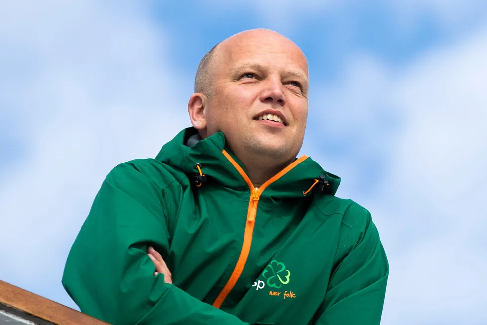 Det er ikke elitehat som gjør meg til Sp-velger, men bekymring og avmakt over at denne negative utviklingen bare skyter fart, skriver innleggsforfatteren. Her Sp-leder Trygve Slagsvold Vedum.