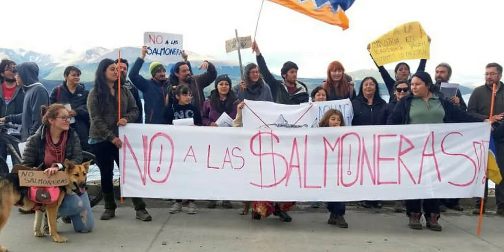 Anti salmon farming protests in Magallanes.