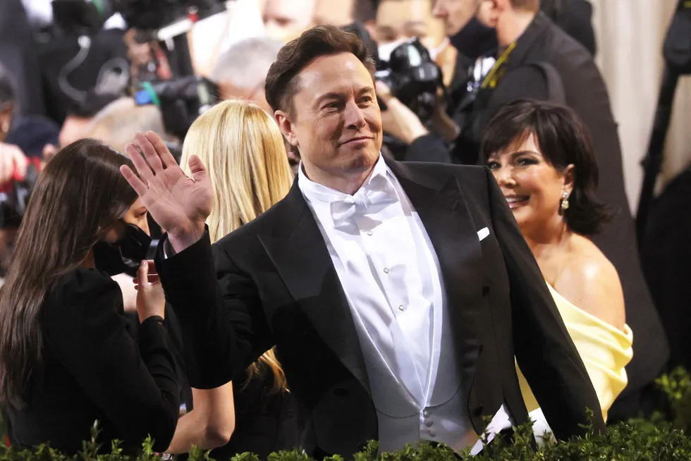 Selv Tesla-gründeren Elon Musk er ikke blind for at Twitter har hatt sine svakheter, skriver artikkelforfatteren etter at Musk kjøper Twitter.