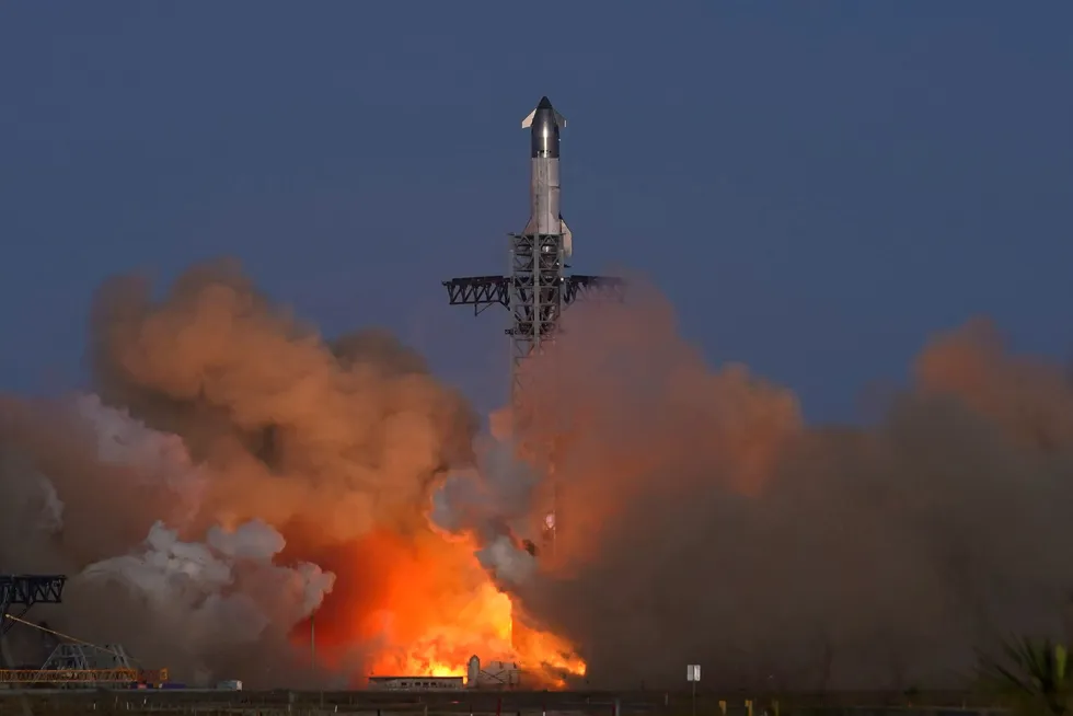 SpaceX's under torsdagens oppskyting i Boca Chica i Texas.