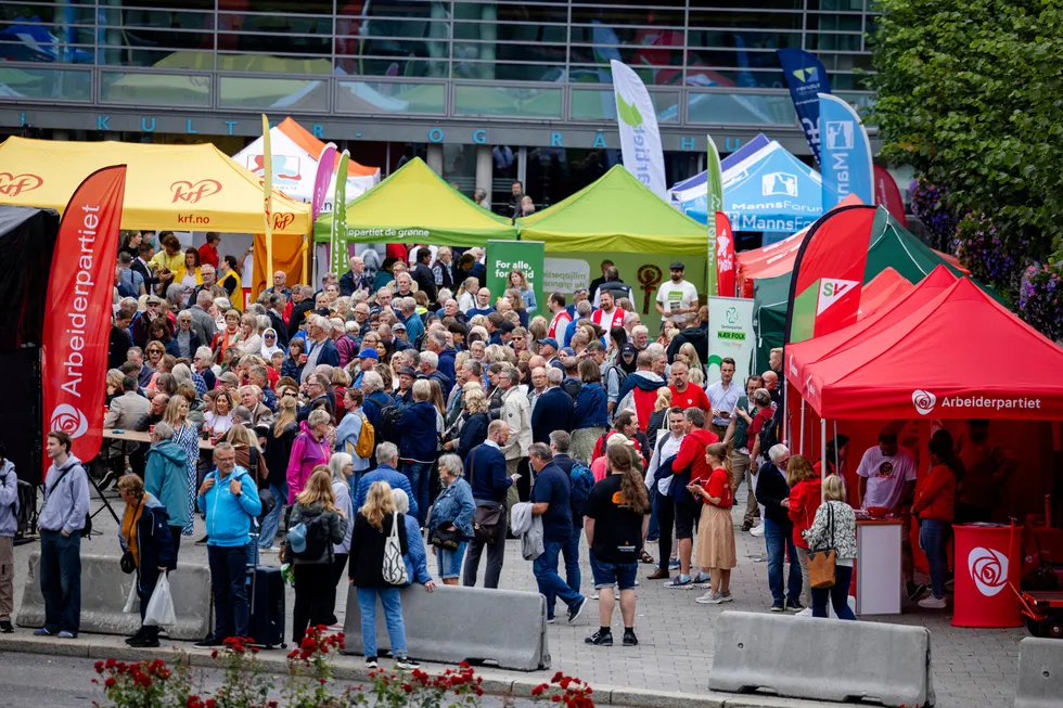 Ved årets kommunestyrevalg er kvinner overrepresentert på annenplass i samtlige partier fra Rødt til Høyre, skriver artikkelforfatteren.