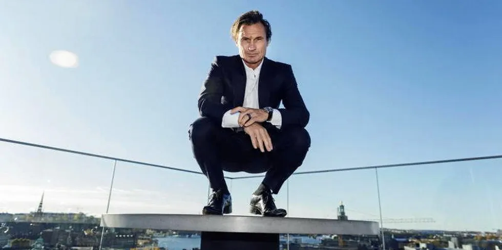 Petter Stordalen investerer Strawberry-millioner.