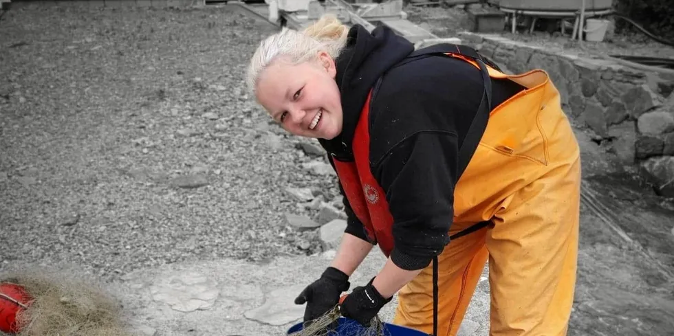 Elise Anker Hellen har valt å gå vidare på akvakultur til hausten. – Eg har alltid vore interessert i kva som lever i sjøen og har lyst til å studere fisk vidare, seier ho.